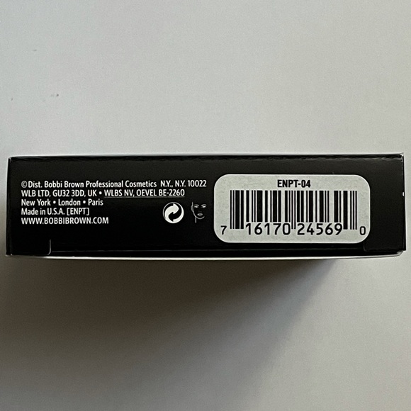 BOBBI BROWN SHEER FINISH PRESSED POWDER - BASIC BROWN (BRAND NEW IN BOX) - Picture 4 of 4